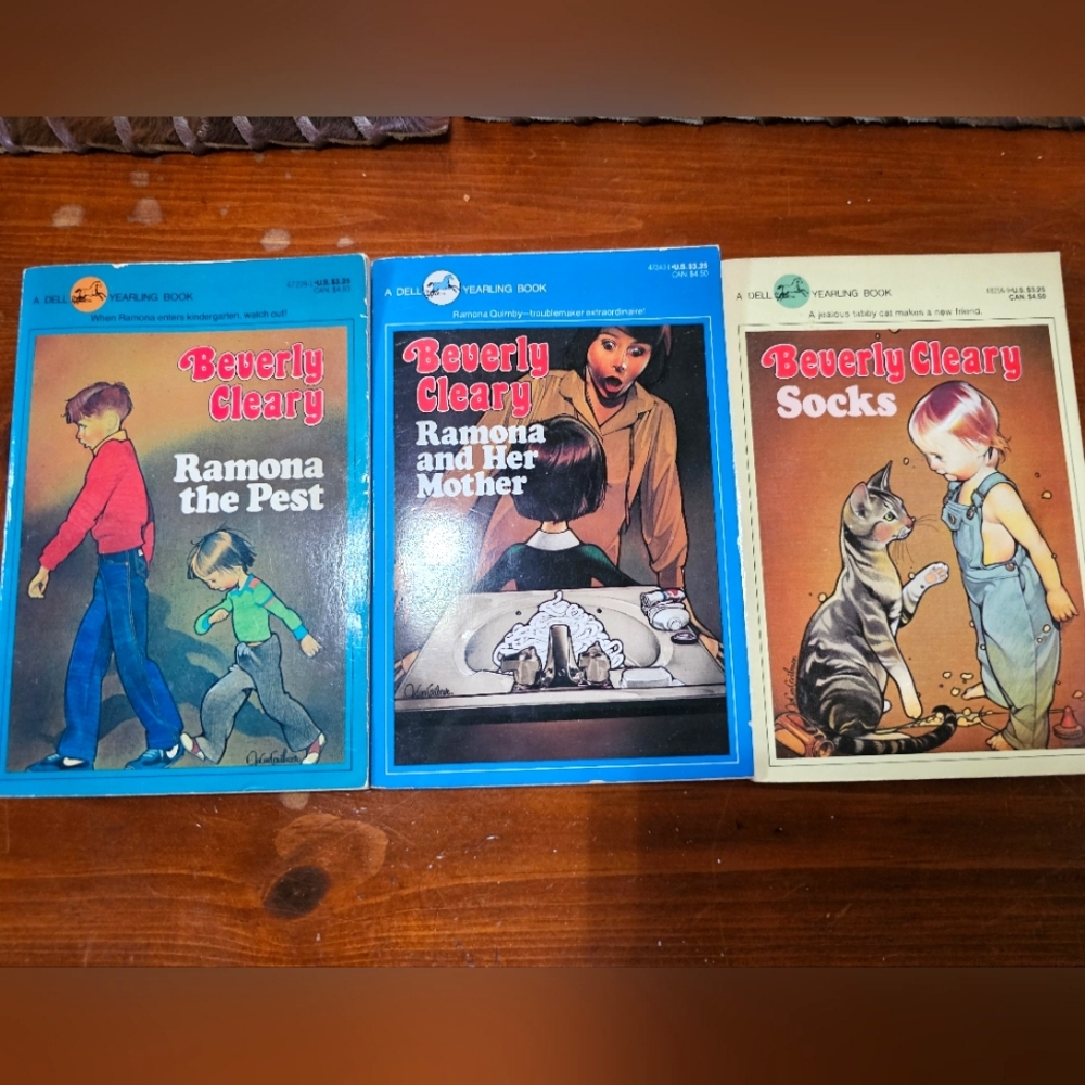 Beverly Cleary Books Ramona the Pest Ramona Mother Socks Vintage Children's 3